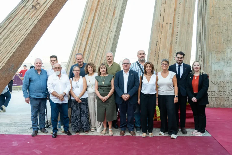 Cervera commemora la Diada amb molta participació de la ciutadania