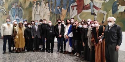 El bisbe de Solsona, Francesc Conesa, visita La Passió de Cervera